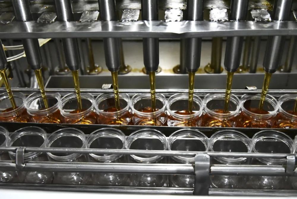 小小火锅油碟 餐饮服务中崛起的“中国销量第一”